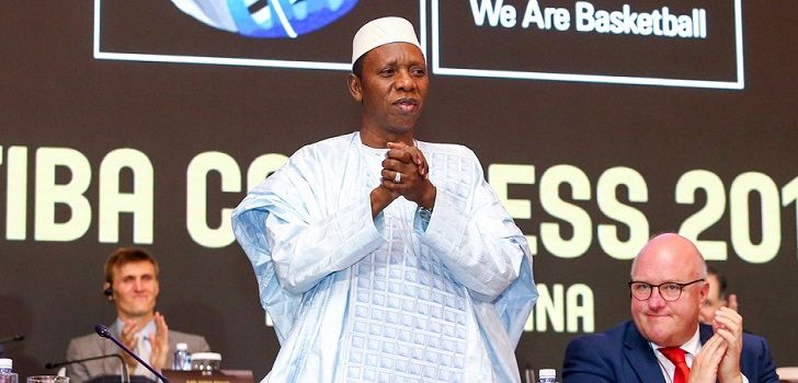La FIBA nombra presidente al africano Hamane Niang