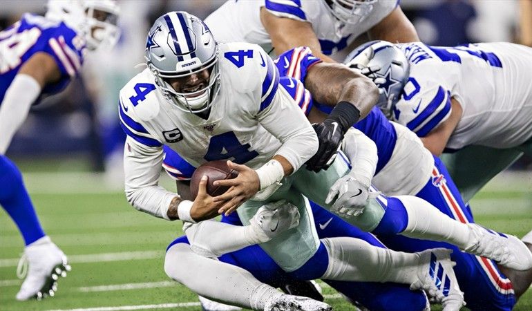 Dallas pone en riesgo su pase a los Playoffs