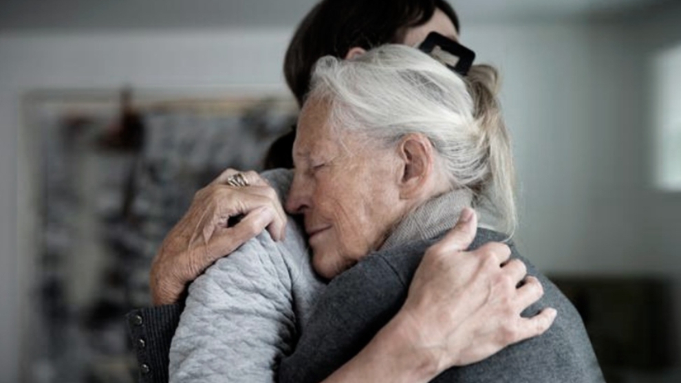 La OMS pide no abrazarse en Navidad: 