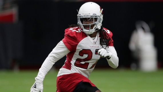 NFL suspende por todo el 2020 a esquinero de Cardinals por apuestas