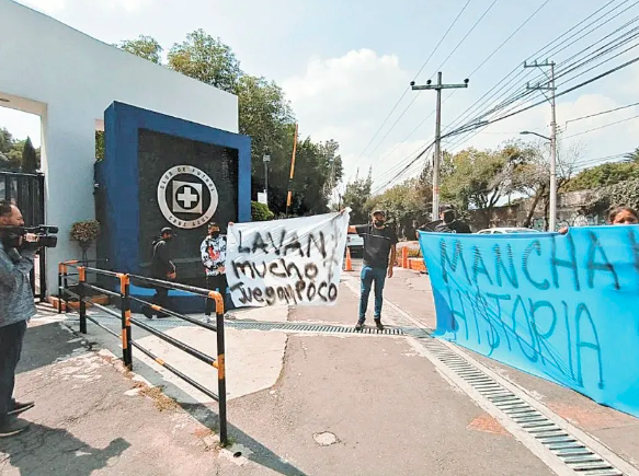 Amenazas de aficionados, el foco rojo a la seguridad de los jugadores