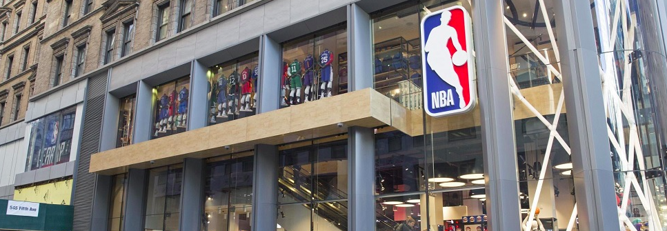 Fanatics y la NBA siguen explotando el ‘offline’ con la apertura de una tienda en París
