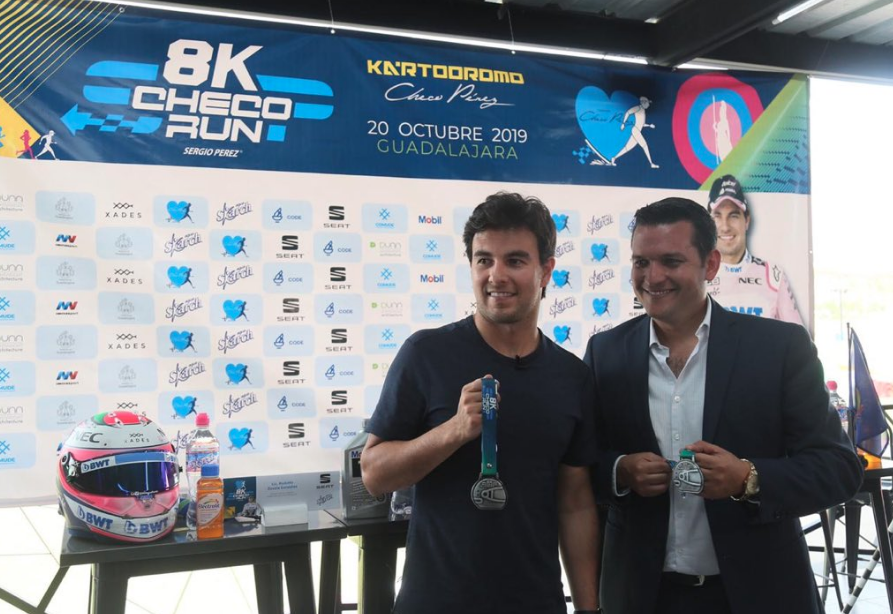 Sergio Pérez presentó a los medios su carrera atlética 