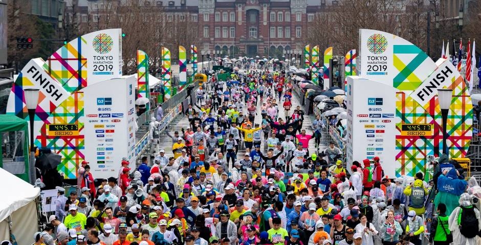 La maratón de Tokio pasará de 38 mil a 200 corredores por el coronavirus
