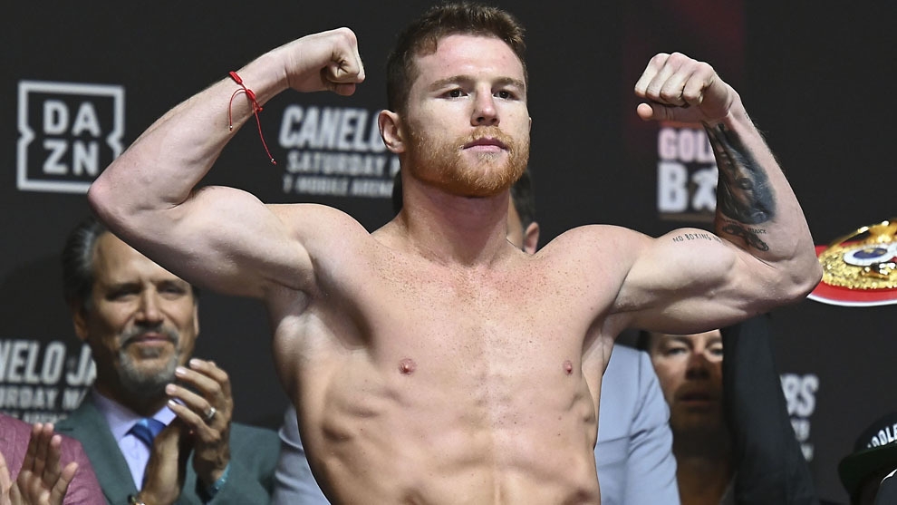 Canelo Álvarez festeja 15 años como boxeador profesional