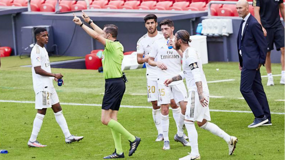 ROBOTS REEMPLAZARÍAN AL VAR A PARTIR DEL MUNDIAL DE QATAR