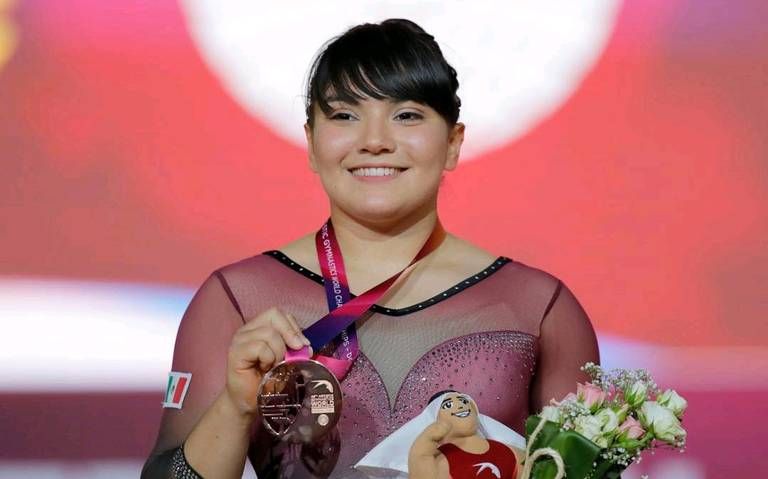 La gimnasta Alexa Moreno recibe Premio Nacional del Deporte y 796,000 pesos