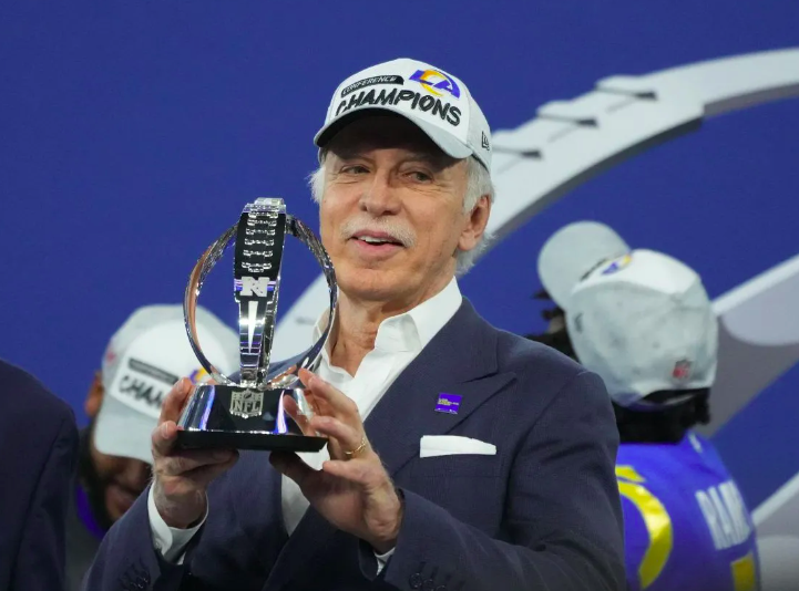 Kroenke con un título único entre propietarios