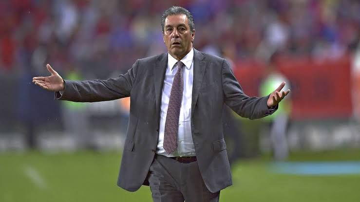 ¡Se cumple el fuera Boy!, Tomas el primer técnico de Chivas cesado previo a un Clásico Nacional