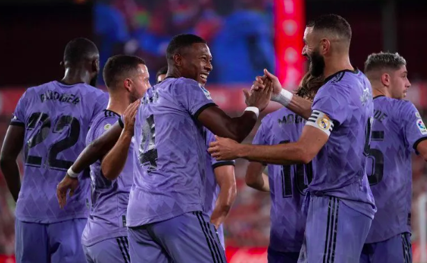 Real Madrid tira de remontada en su debut ante Almería