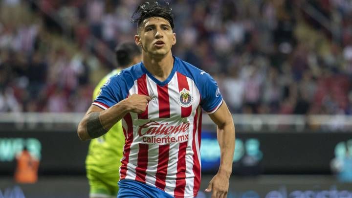 A Pulido le extraña no ser llamado al Tri siendo campeón goleador